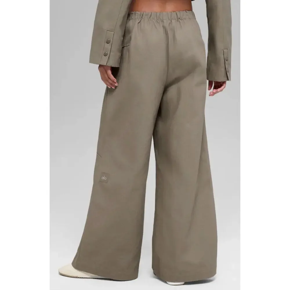 Alo Yoga Pants Small Main Character High Waist Wide Leg Trouser in Light Cocoa